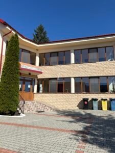 Pensiunea Flora – B